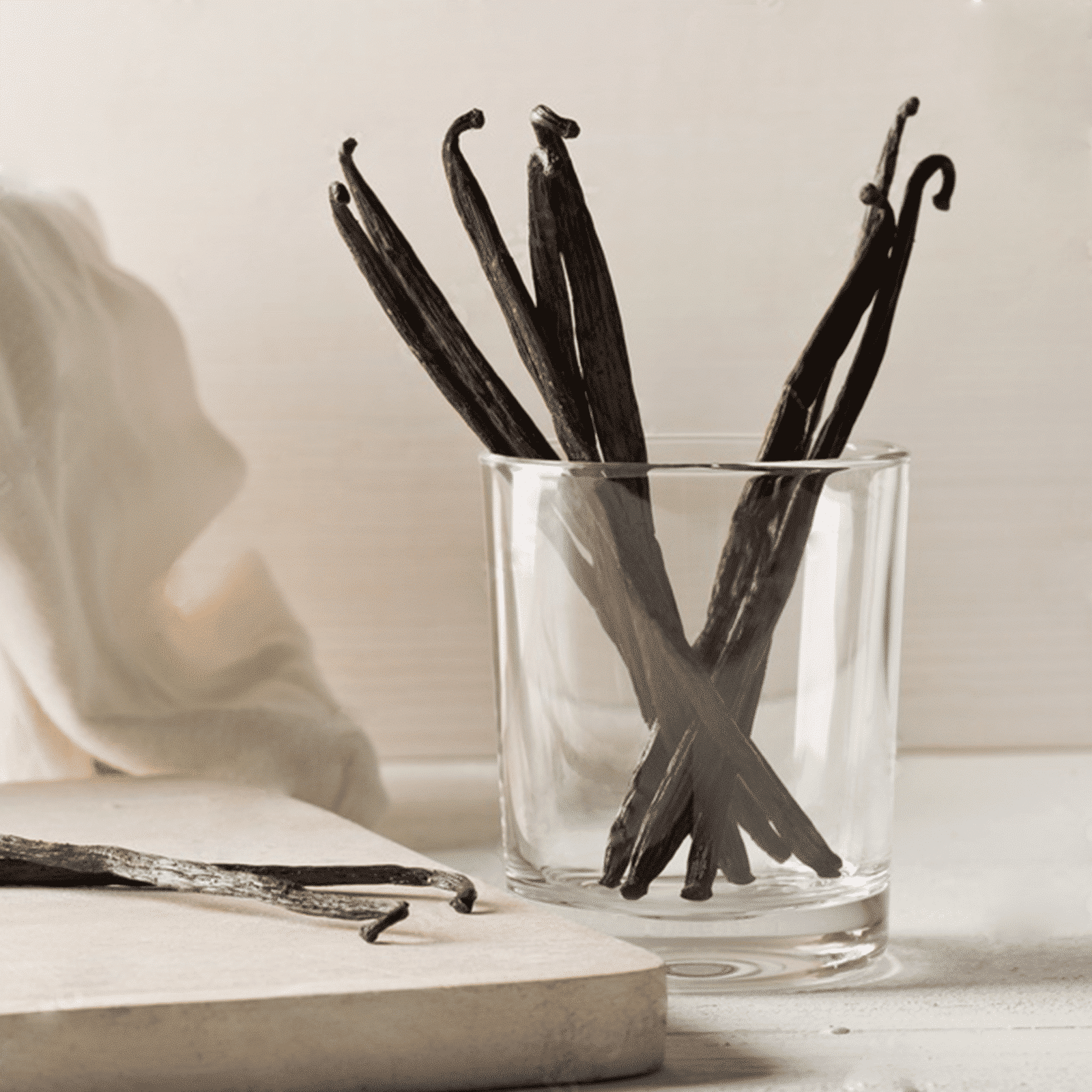 Alternative view of Hand Picked Madagascan Vanilla Pods